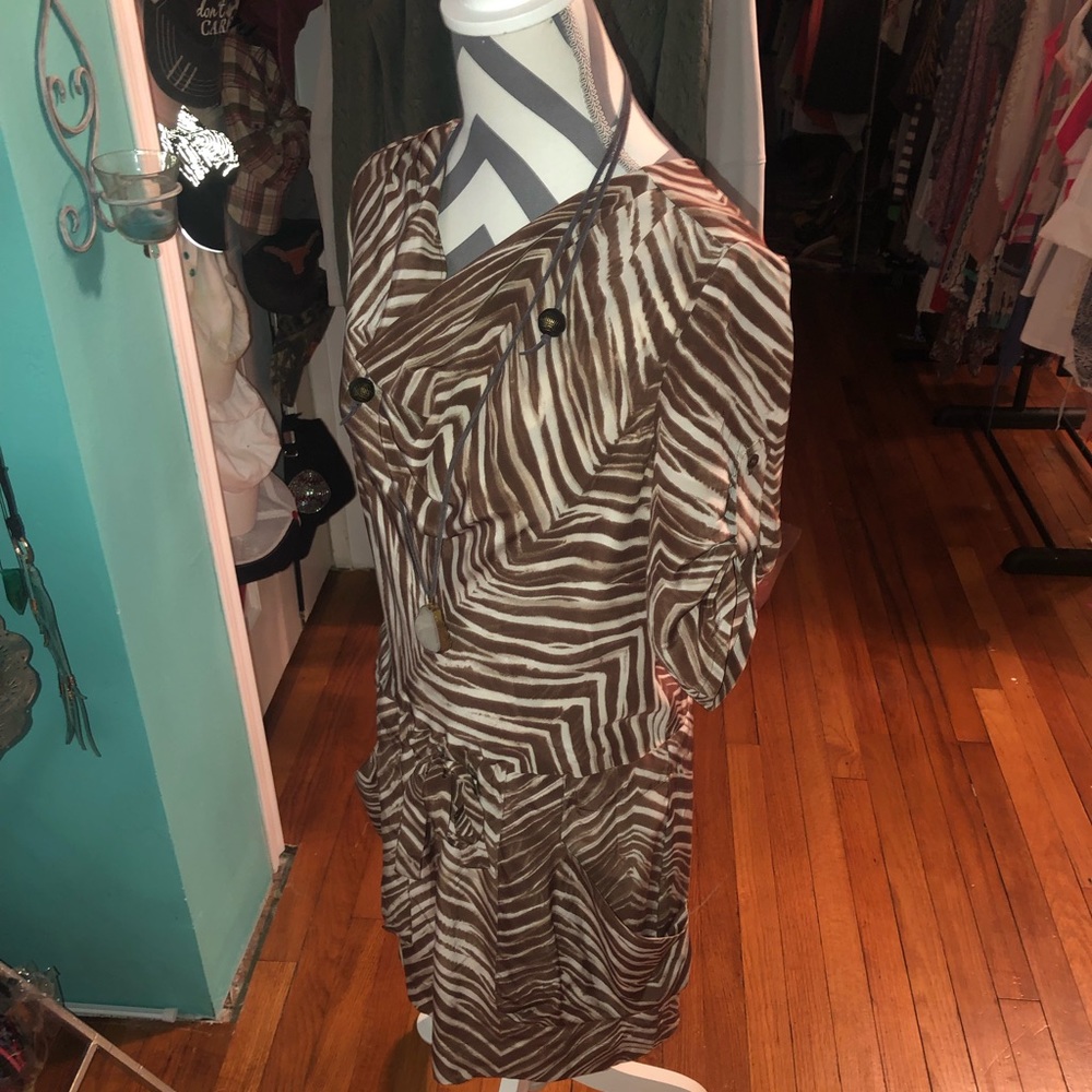 BCBG MINI DRESS - Picture 2 of 7